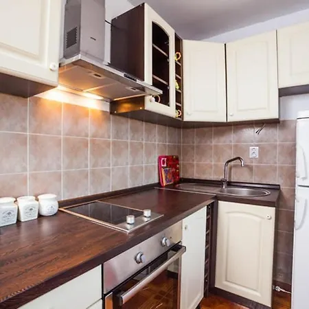 Family Friendly Apartments With A Swimming Pool Cove Osibova, Brac - 2172 Milna (Brac)