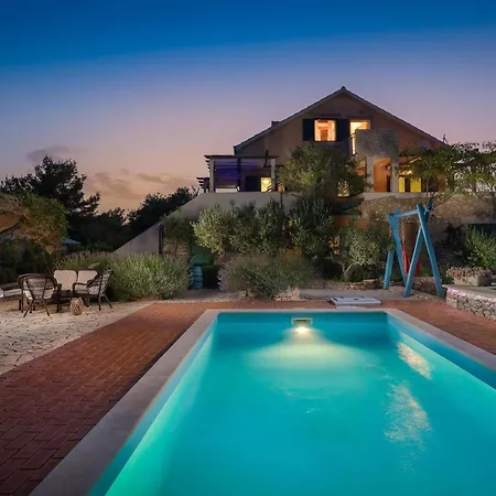 Apartament Family Friendly With A Swimming Pool Cove Osibova, Brac - 2172